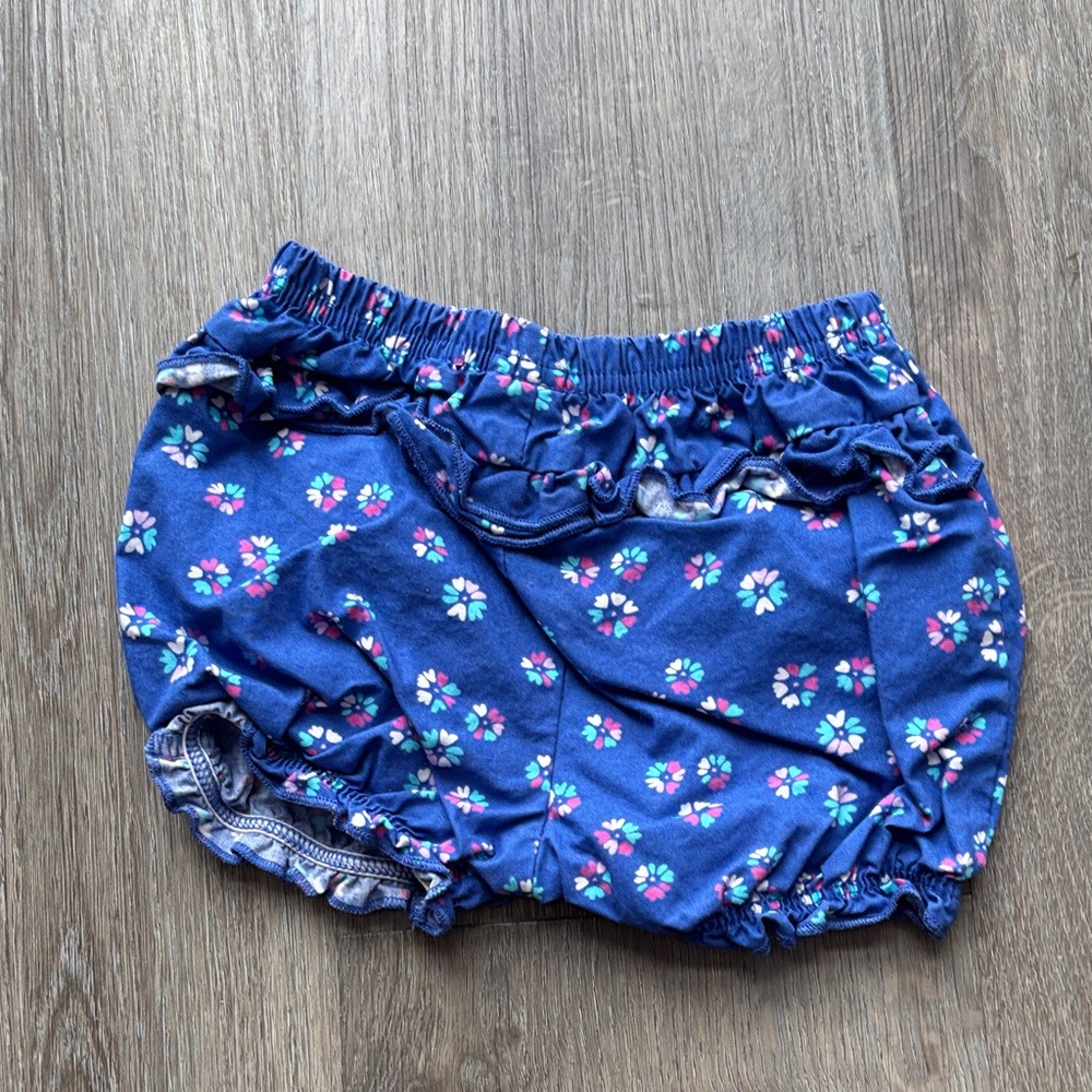 Set of Three Baby Bloomers - Red, Blue, and Black Checkered Size 3-6 months - Picture 10 of 10